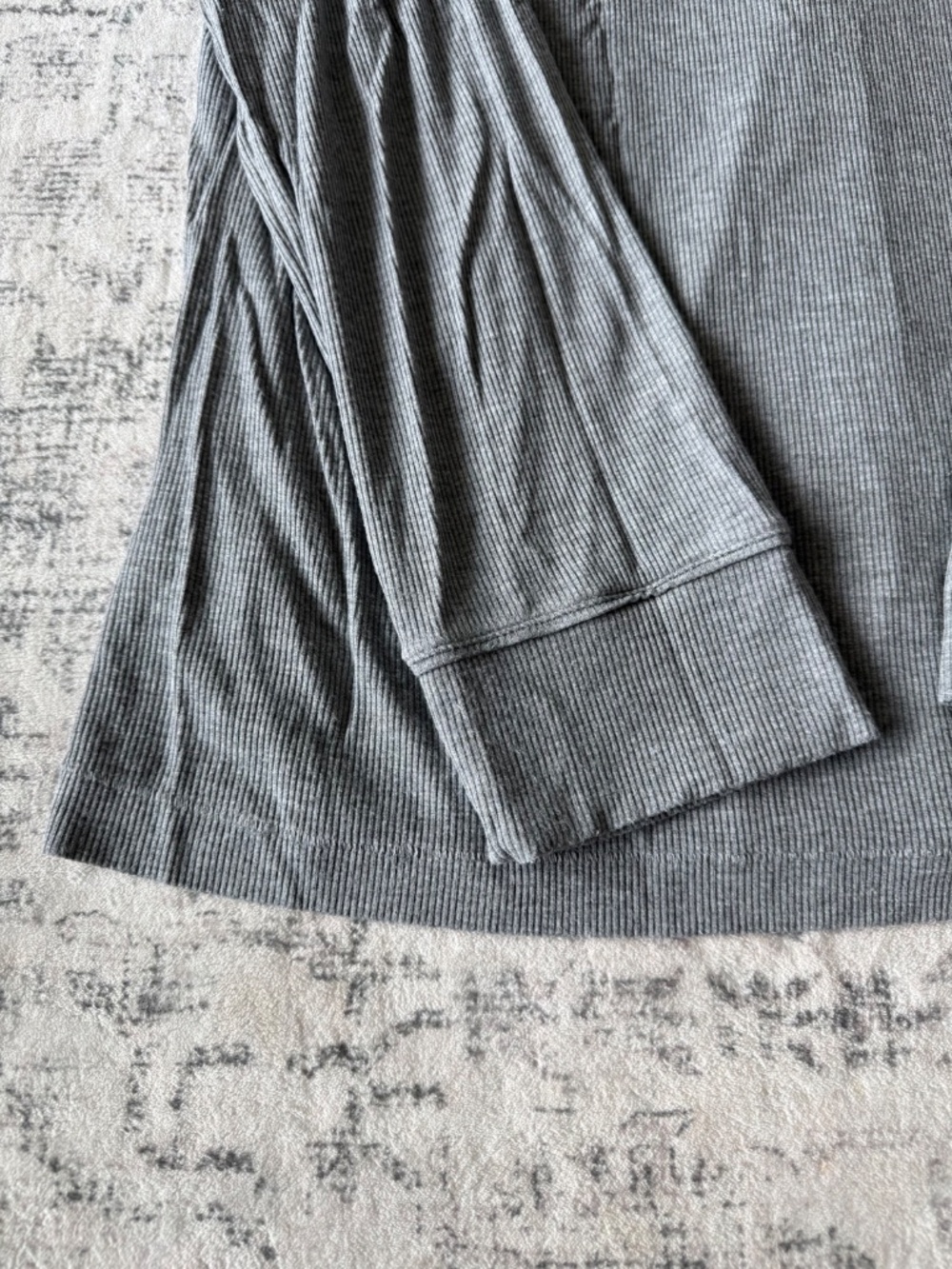 SKIMS Gray Ribbed Pjs - Picture 5 of 16